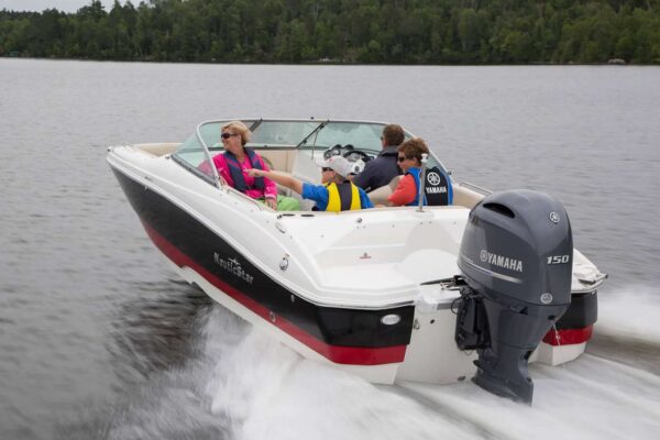 Yamaha In-Line 4 150HP – 25″ Shaft, 2022 Model - Image 2