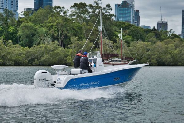 Yamaha F200 In-Line 4 – 25″ Shaft, 2019 model - Image 3