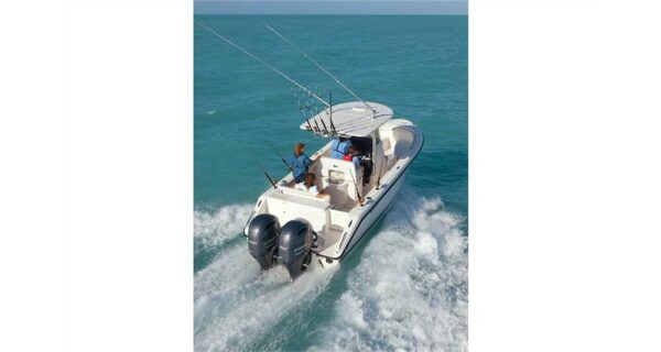 Yamaha In-Line 4 200HP – 20″ Shaft, 2022 Model - Image 4