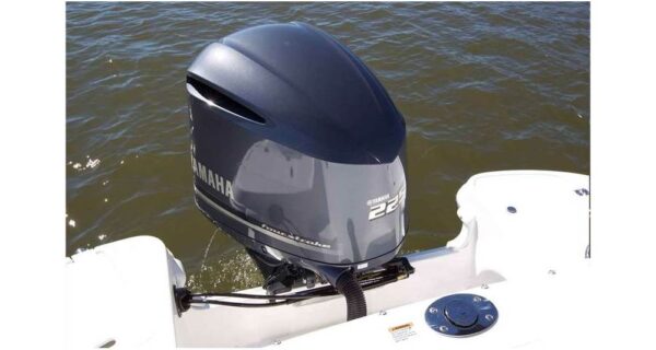 2022 Yamaha F225 – 25″ Shaft - Image 5