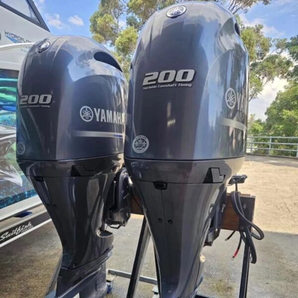 Twin Yamaha F200hp 4 stroke. 2019 electric controls - Image 2