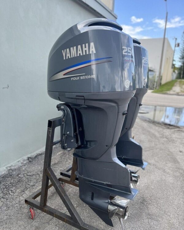 Twin 2006 Yamaha 250 Hp 4 Stroke 25″ Outboard Motors - Image 2
