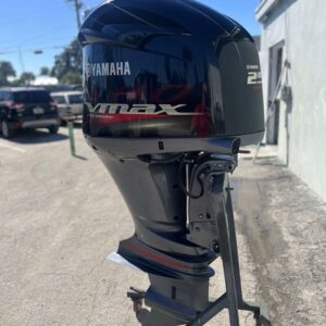 2017 250 HP YAMAHA VMAX SHO 4 STROKE OUTBOARD MOTOR VF250